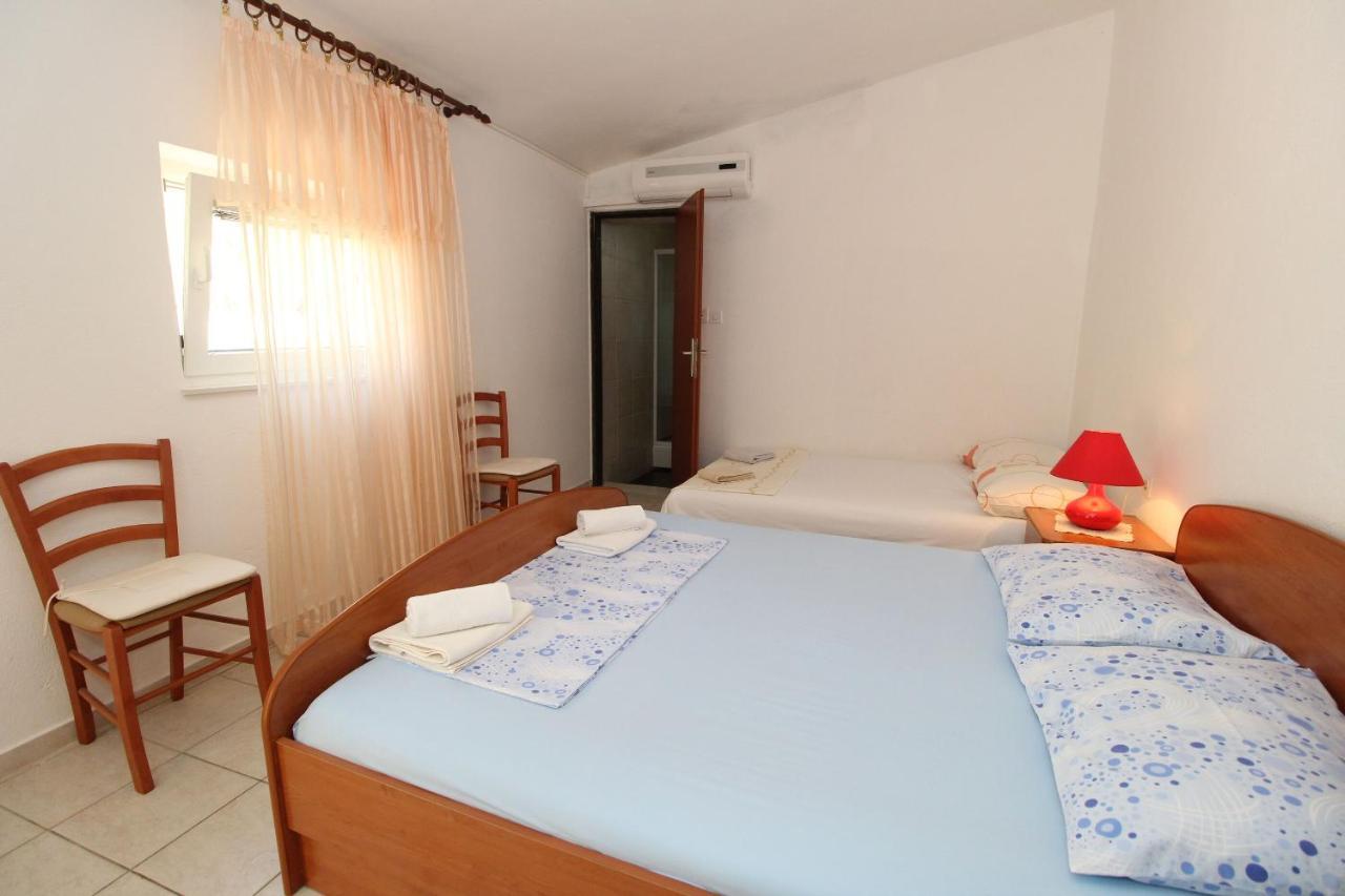 Apartment Marija Kolan Εξωτερικό φωτογραφία