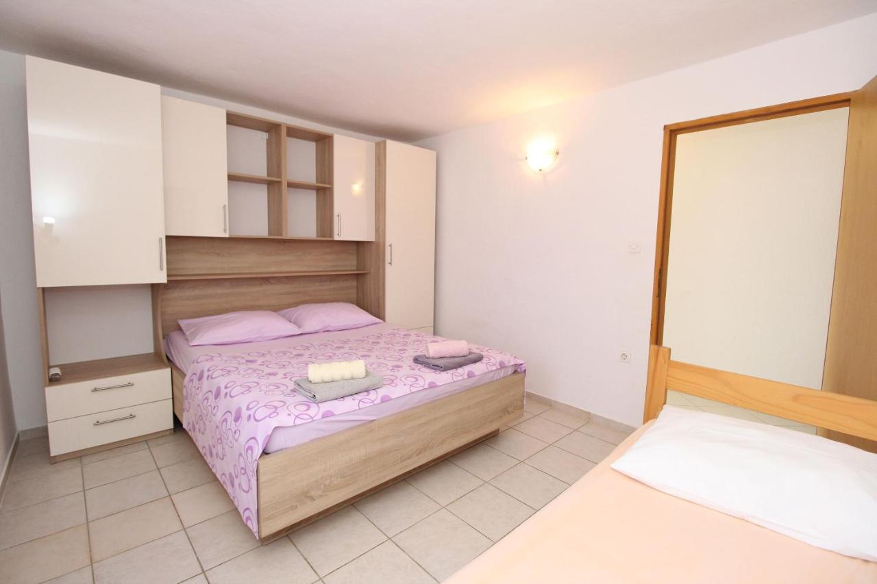 Apartment Marija Kolan Εξωτερικό φωτογραφία