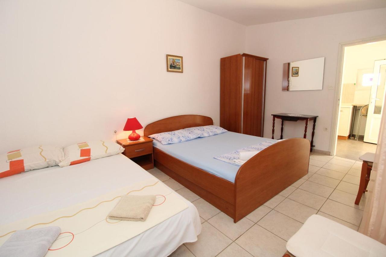 Apartment Marija Kolan Εξωτερικό φωτογραφία